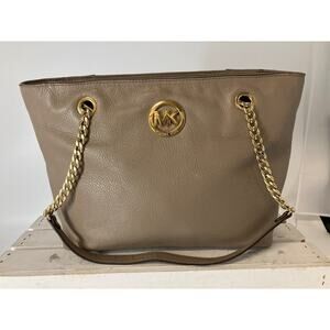 MICHAEL KORS, LARGE TAUPE, GRAY PEBBLED LEATHER SHOULDER BAG